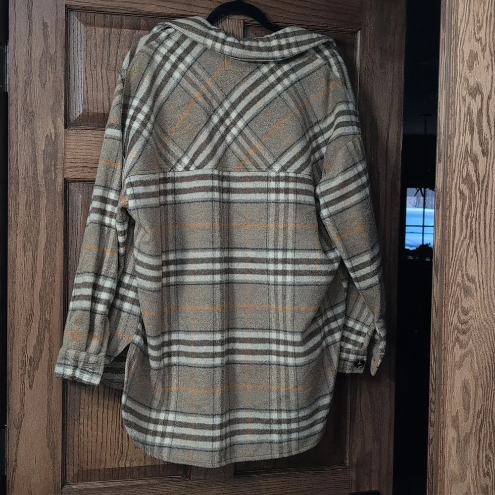 Tan and Gray Plaid Utility Jacket - Picture 3 of 3